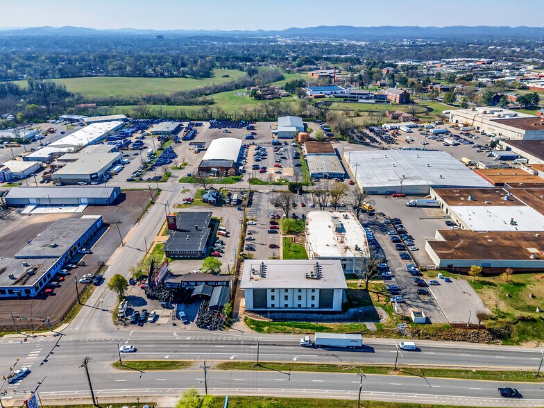 More Photos Of 602 Hill Ave, Nashville Medical For Sale