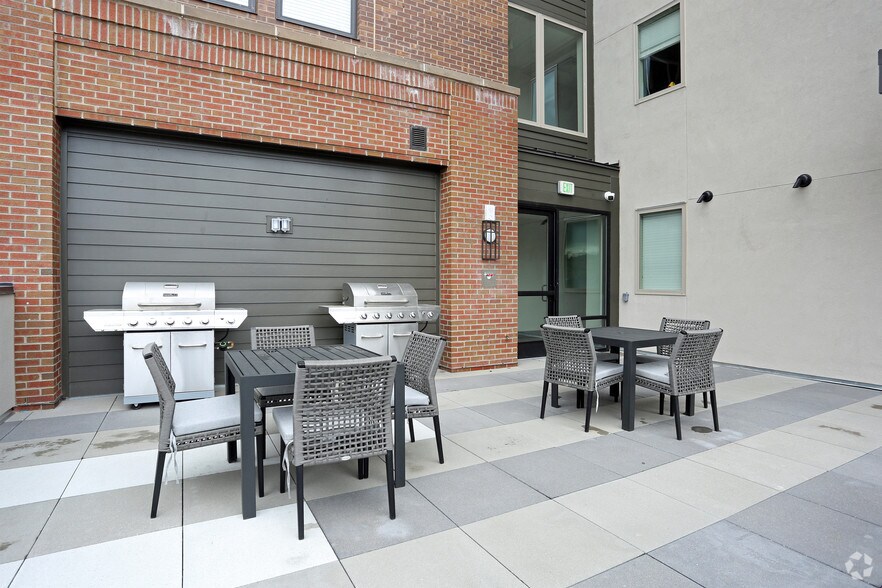 More Photos Of 115 wilcox St, Castle Rock Apartments For Lease