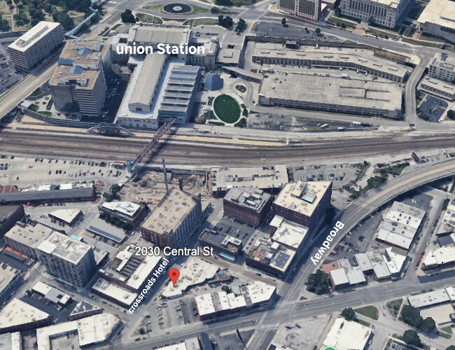 More Photos Of 2030 Central St, Kansas City General Retail For Lease