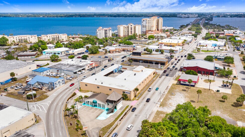 More Photos Of 117-137 Hughlett Ave, Cocoa General Retail For Sale