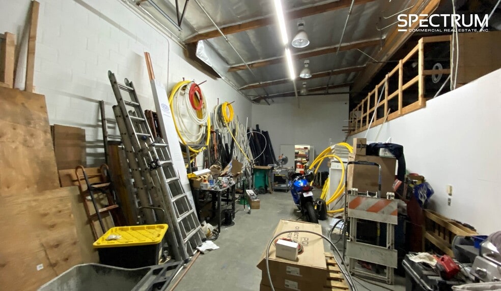 More Photos Of 8000 Wheatland Ave, Sun Valley Manufacturing For Lease