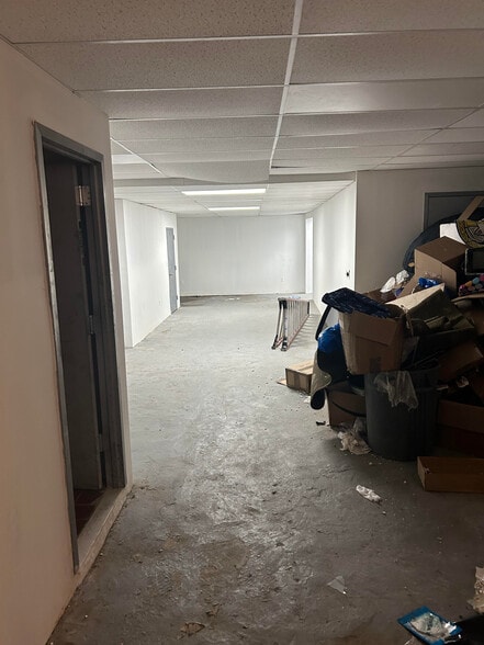 More Photos Of 645-647 Broadway, New York Apartments For Lease