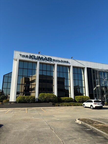 More Photos Of 3029 S Sherwood Forest Blvd, Baton Rouge Loft Creative Space For Lease