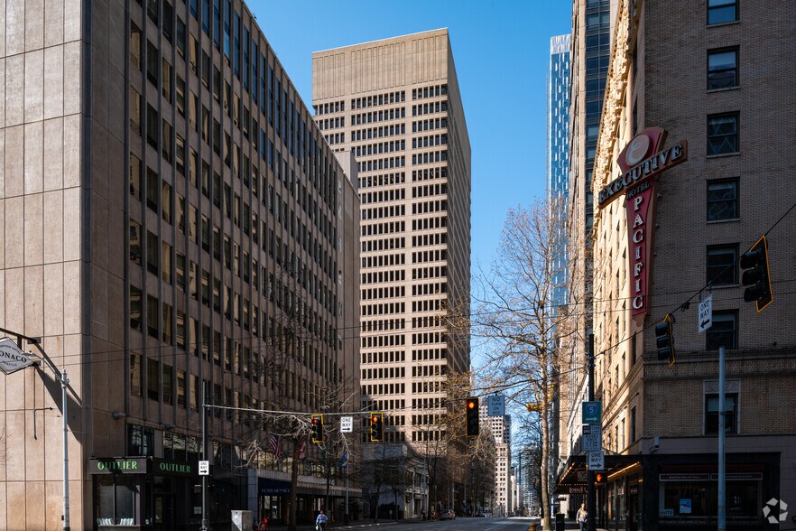 More Photos Of 1215 4th Ave, Seattle Office For Lease