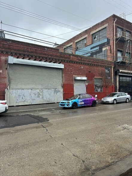 More Photos Of 615 S Anderson St, Los Angeles Manufacturing For Lease
