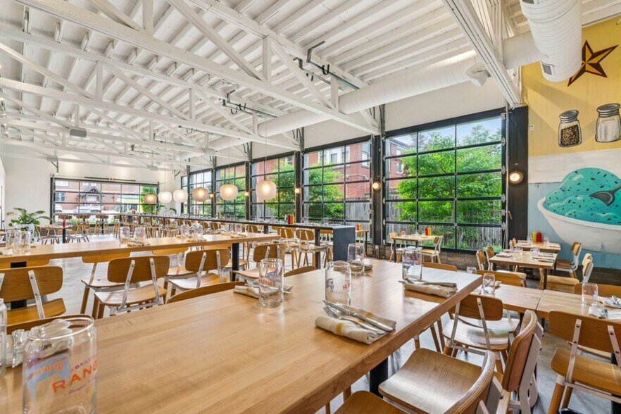 More Photos Of 4175 Shaw Blvd, Saint Louis Restaurant For Sale