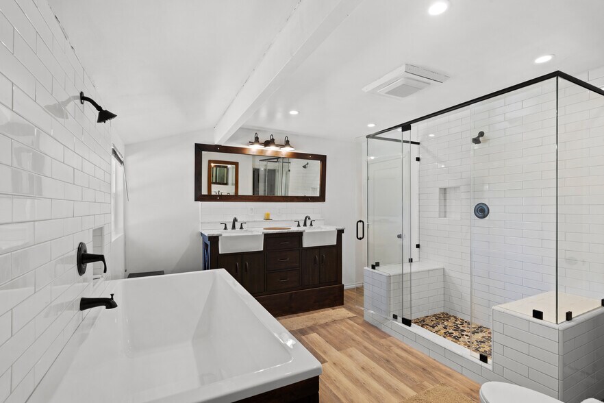 More Photos Of 16166 Sierra Hwy, Santa Clarita Land For Sale