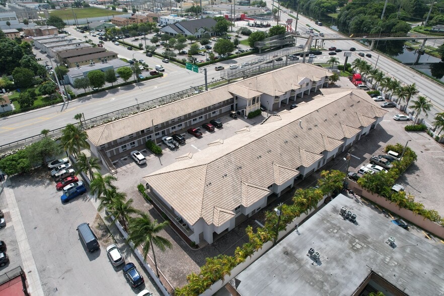 More Photos Of 935 W Okeechobee Rd, Hialeah Hotel For Sale
