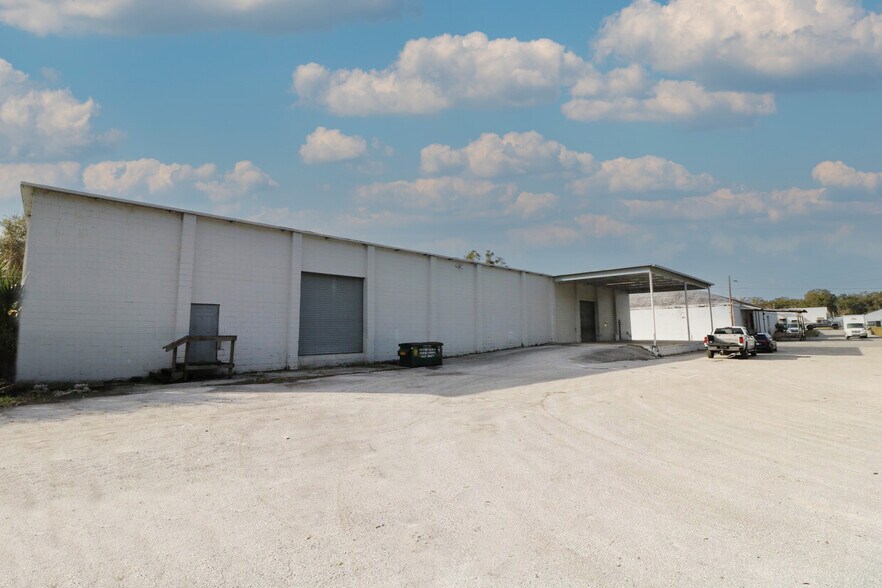 More Photos Of 210 NW 13th St, Ocala Warehouse For Lease