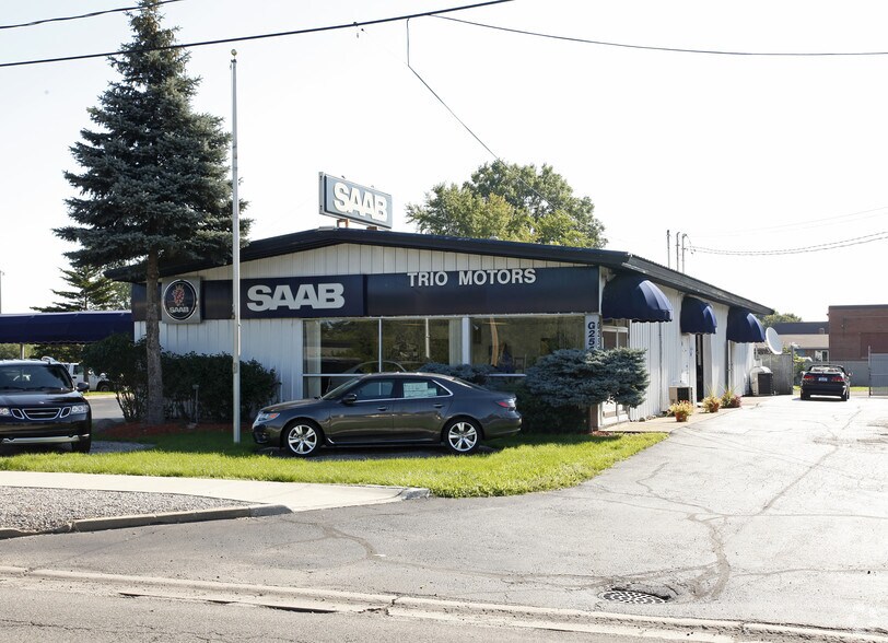 Primary Photo Of 2501 S Center Rd, Burton Auto Dealership For Sale