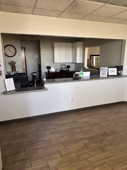 More Photos Of 303 N Centennial Way, Mesa Medical For Sale