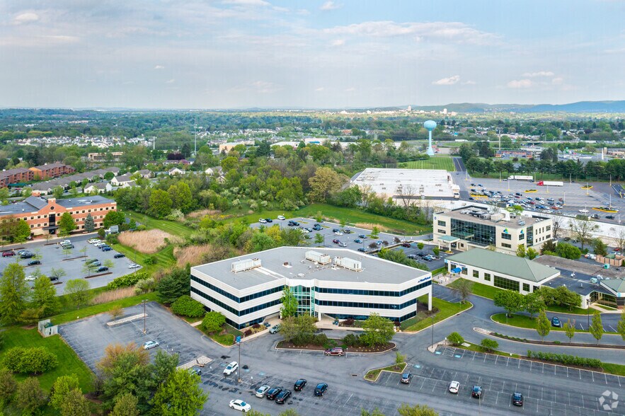 More Photos Of 4905 W Tilghman St, Allentown Coworking Space