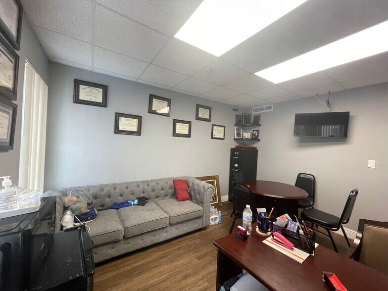 More Photos Of 120 S Olive Ave, West Palm Beach Office Residential For Lease