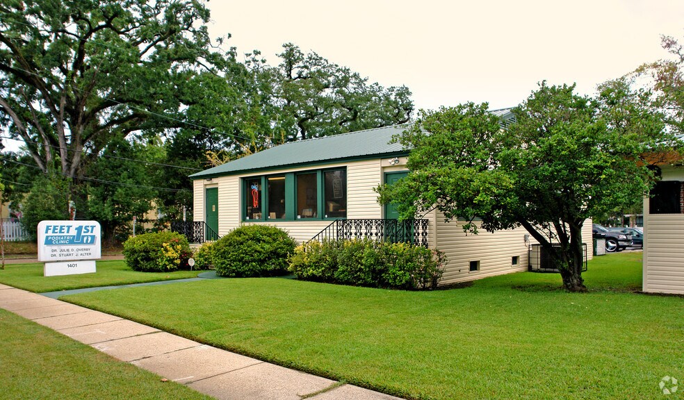 More Photos Of 1401 Spring Hill Ave, Mobile Medical For Sale