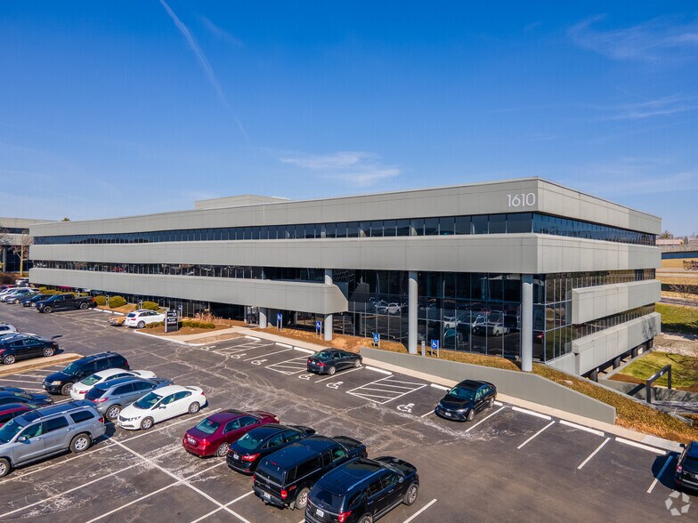 More Photos Of , Des Peres Office For Sale