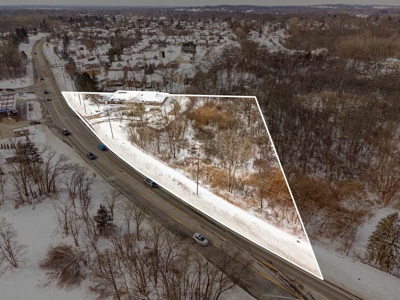 More Photos Of 5758 Cooley Lake Rd, Waterford Daycare Center For Sale