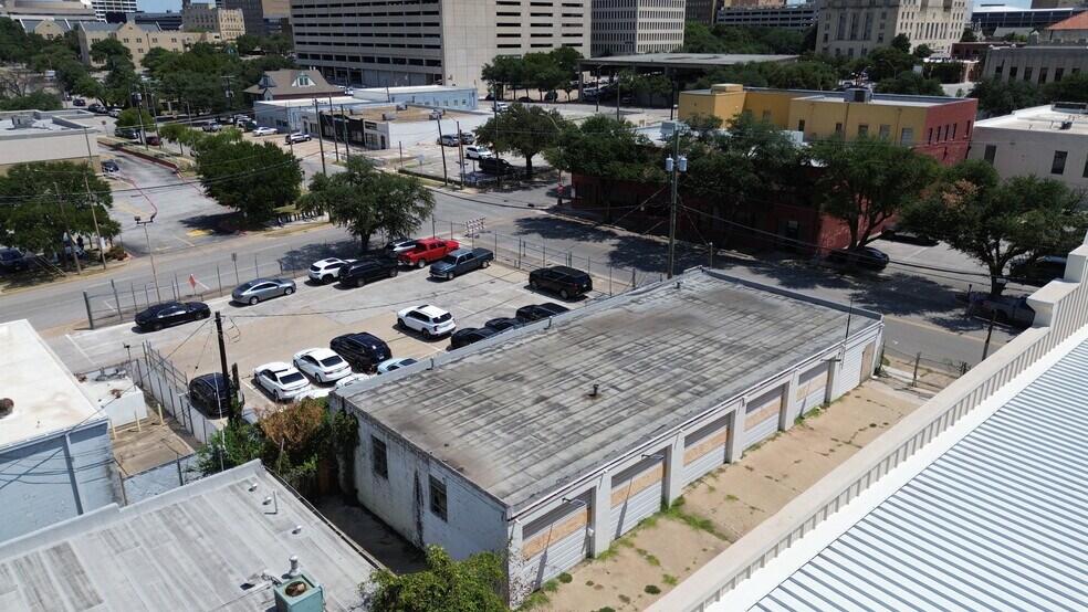 More Photos Of 1012 Florence St, Fort Worth Auto Repair For Sale