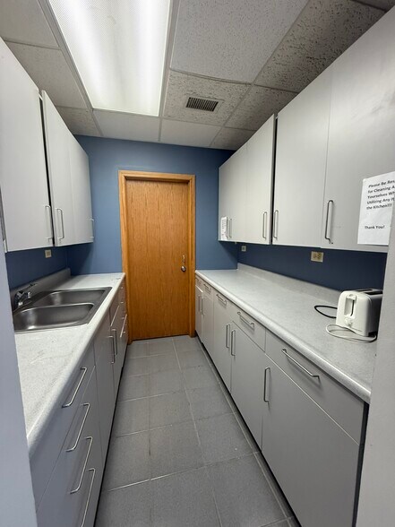 More Photos Of 2715 N Central Ave, Chicago Medical For Sale