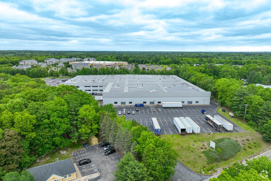 More Photos Of 35 Eastman St, South Easton Manufacturing For Lease