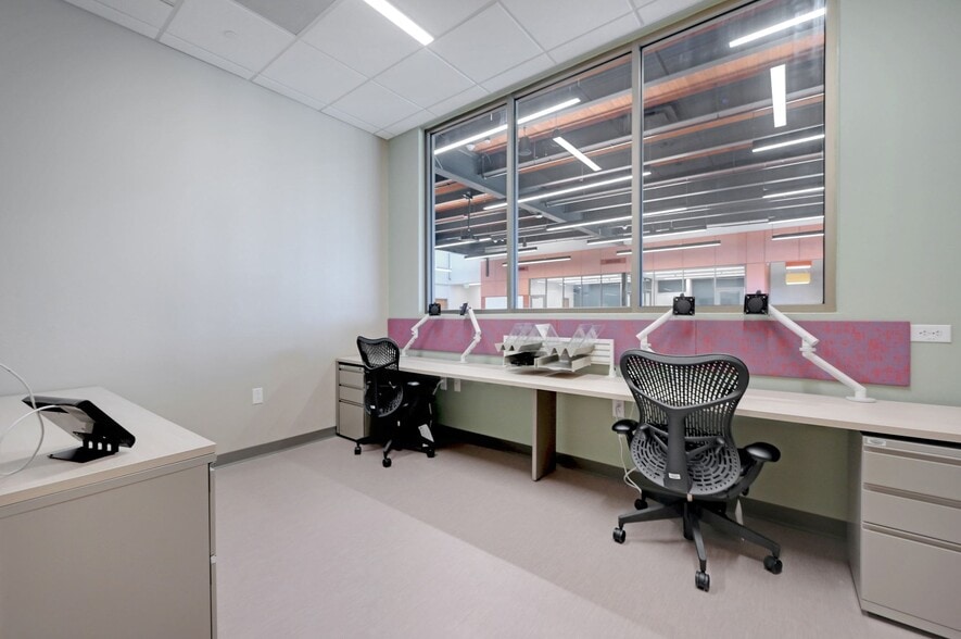 More Photos Of 3610-3626 West Ave, San Antonio Office For Sale