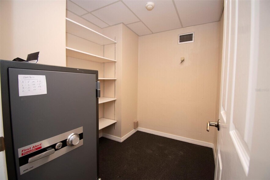 More Photos Of 3221 Tamiami Trl, Port Charlotte Medical For Lease