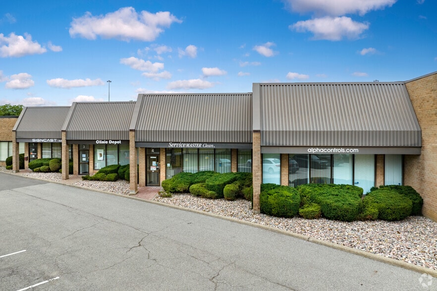More Photos Of 361 Steelcase Rd W, Markham Light Manufacturing For Lease