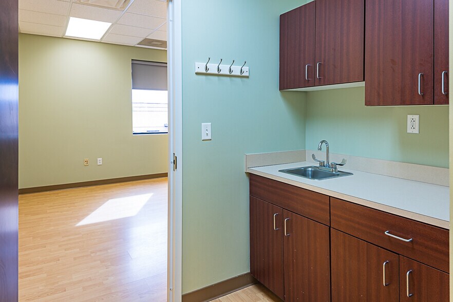 More Photos Of 110 Corporate Dr, Johnson City Office For Sale