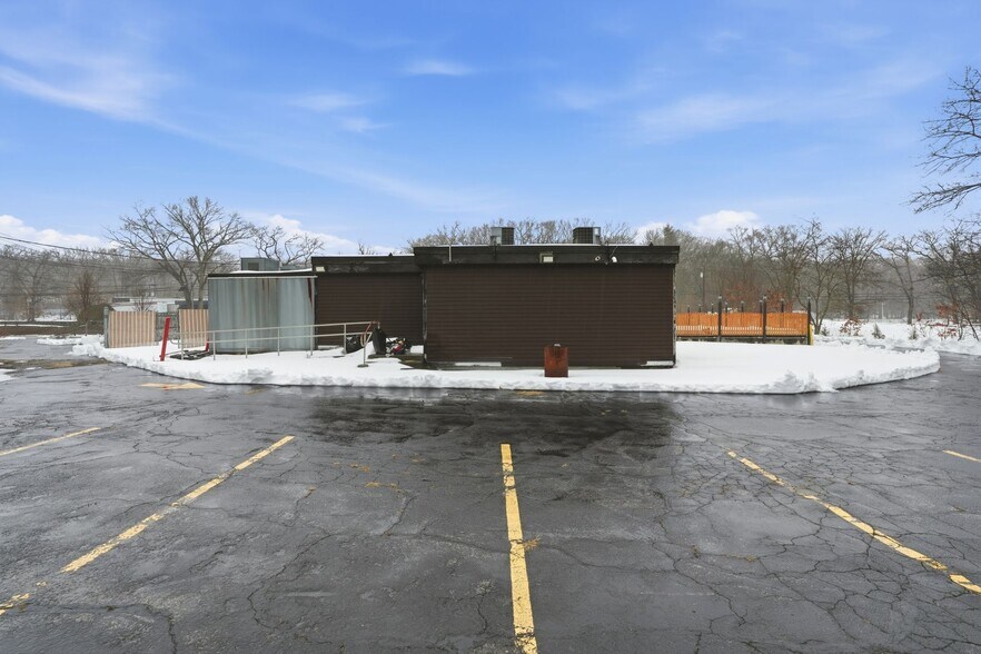 More Photos Of 332 Farnum Pike, Smithfield Restaurant For Sale