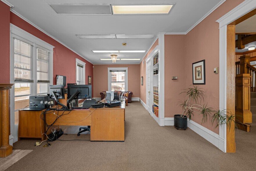More Photos Of 851 Clarkson St, Denver Office For Sale
