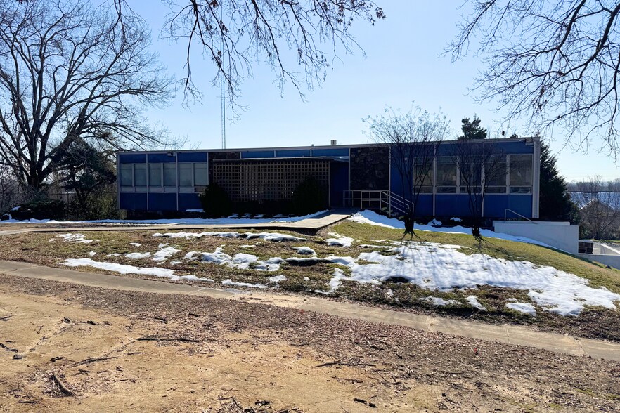 More Photos Of 201 E Roosevelt Rd, Little Rock Medical For Sale