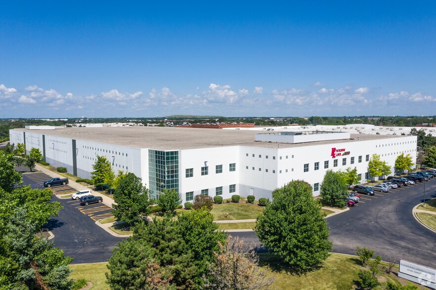 Primary Photo Of 303 Munroe Dr, Bloomingdale Warehouse For Lease