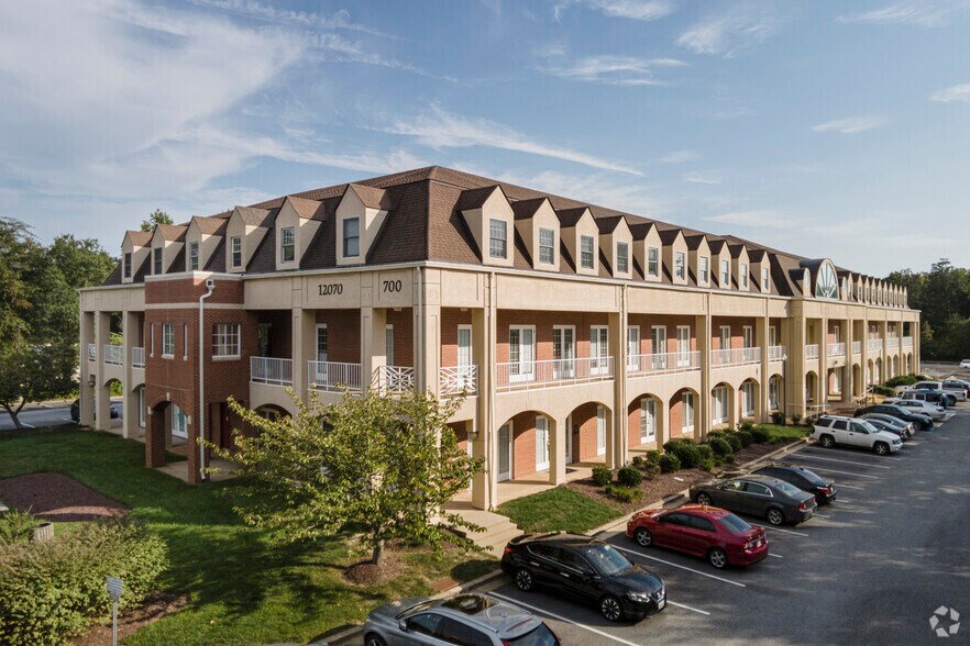 More Photos Of 12070 Old Line Ctr, Waldorf Medical For Lease