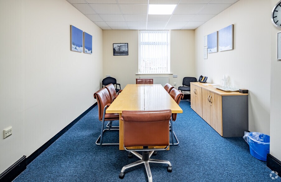 More Photos Of Mart Ln, Ormskirk Office For Lease