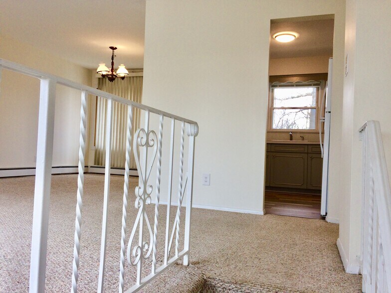 More Photos Of 141 Dunbar Ave, Fords Specialty For Sale