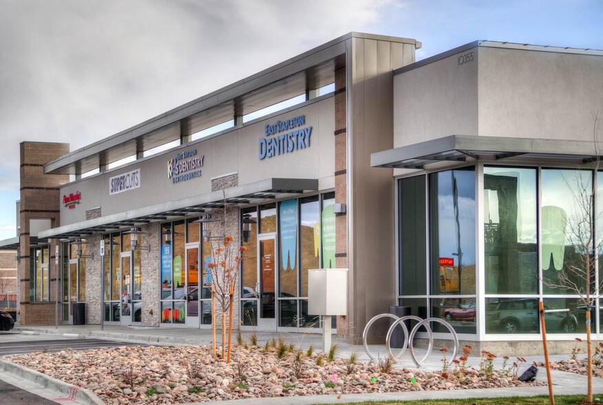 Primary Photo Of E29th Ave, Denver Unknown For Lease