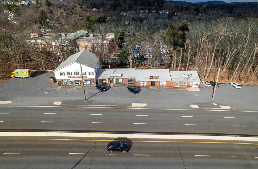 More Photos Of 3-11 Turnpike Rd, Southborough Storefront Retail Office For Lease