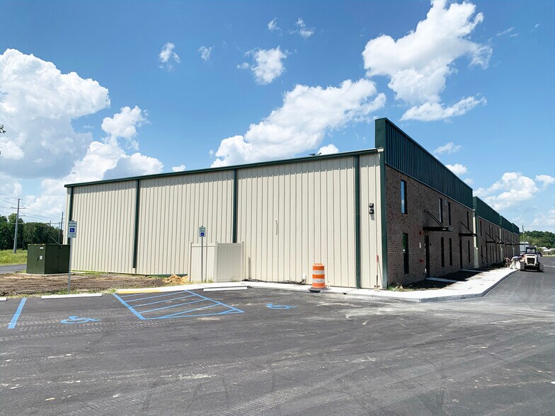 More Photos Of 7123 Cross County Rd, North Charleston Industrial For Lease