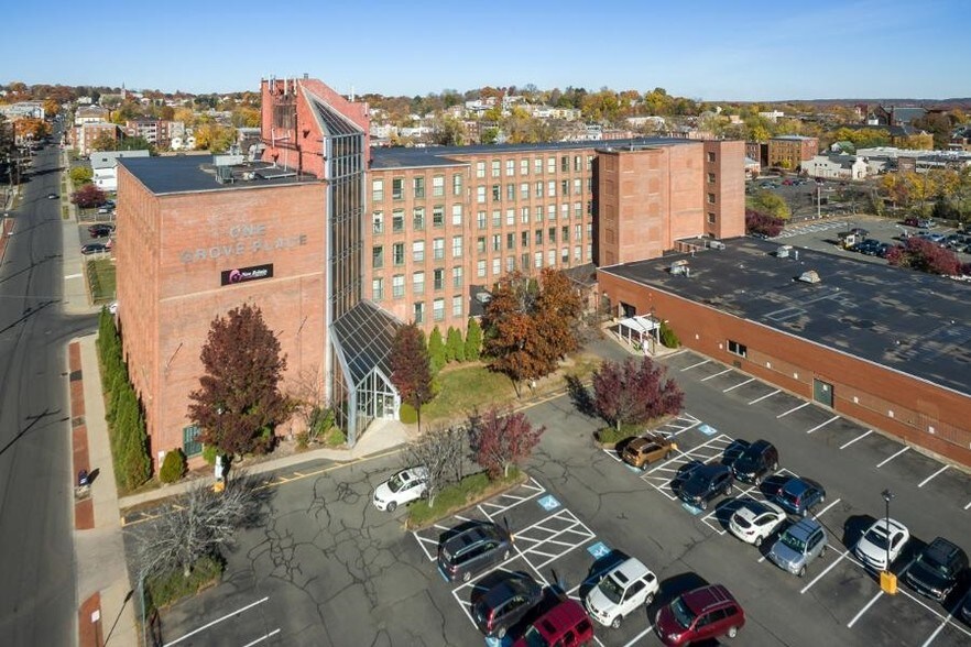 More Photos Of 1 Grove St, New Britain Medical For Lease