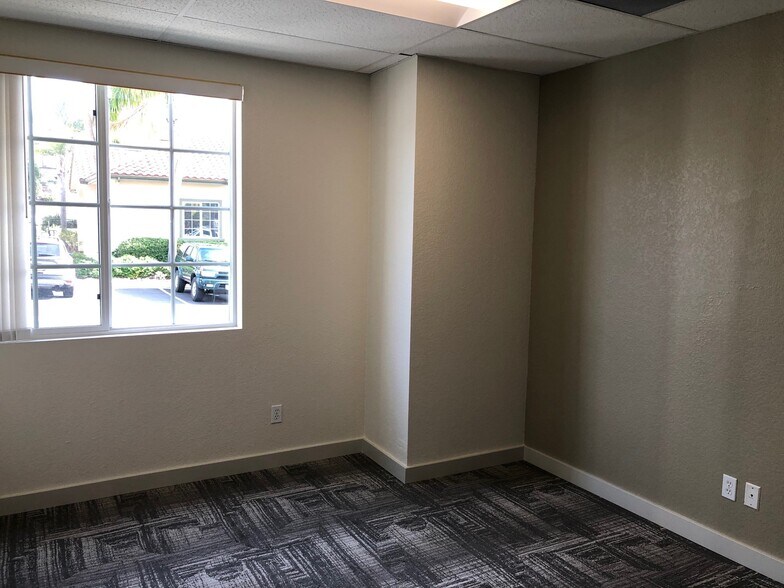 More Photos Of 336 Encinitas Blvd, Encinitas Office For Sale