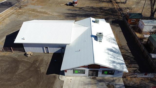 More Photos Of 1520 Bluff St, Delta Showroom For Sale