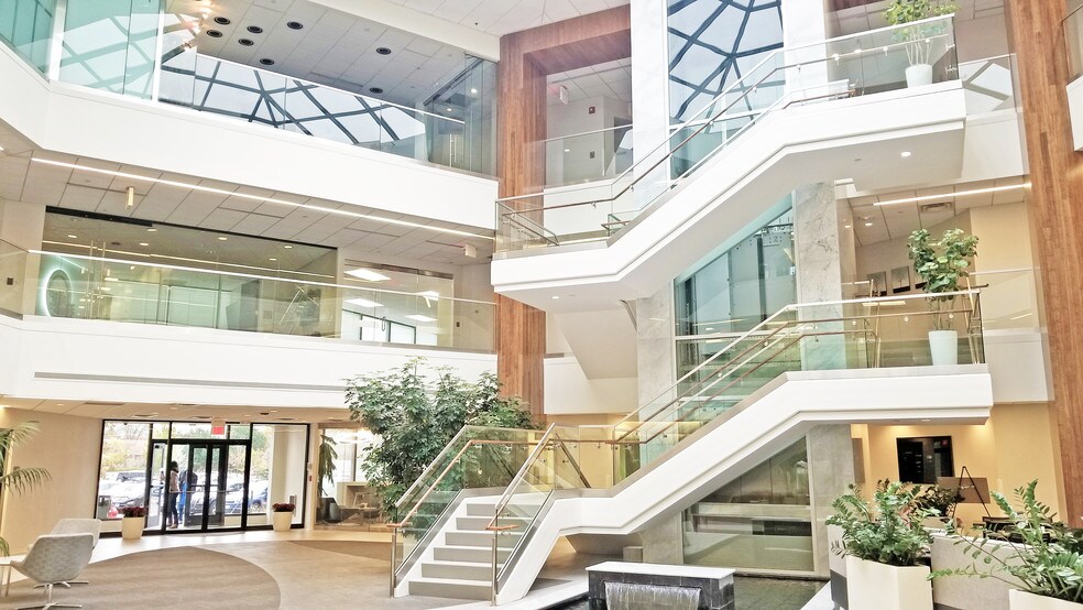 More Photos Of 2275 Half Day Rd, Bannockburn Office For Sale