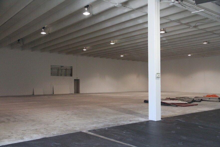 More Photos Of 11494 W 8th Ave, Lakewood Warehouse For Lease