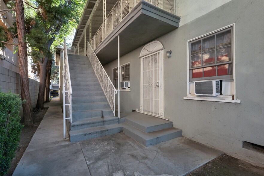 More Photos Of 14622 Sylvan St, Van Nuys Apartments For Sale