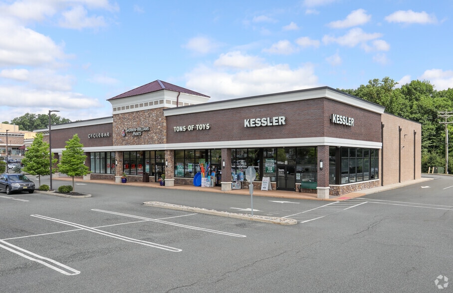 More Photos Of 80 Morristown Rd, Bernardsville Freestanding For Lease