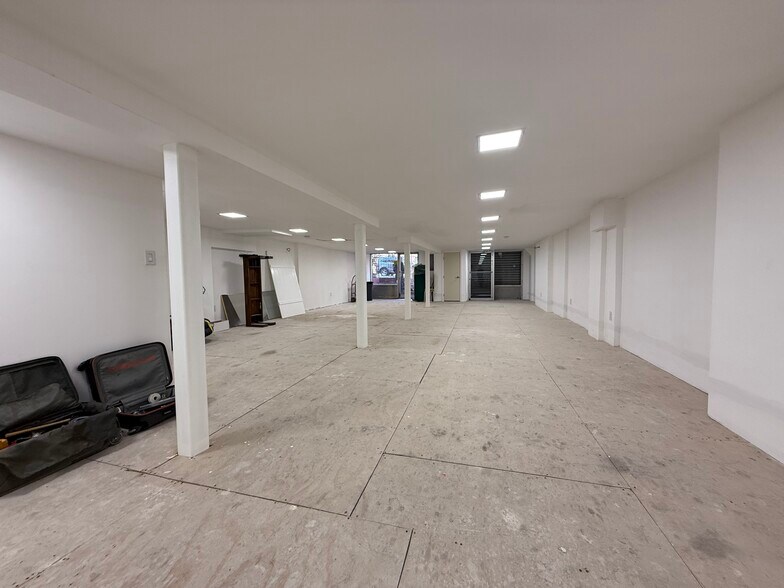 More Photos Of 322 E 6th St, New York Multifamily For Sale