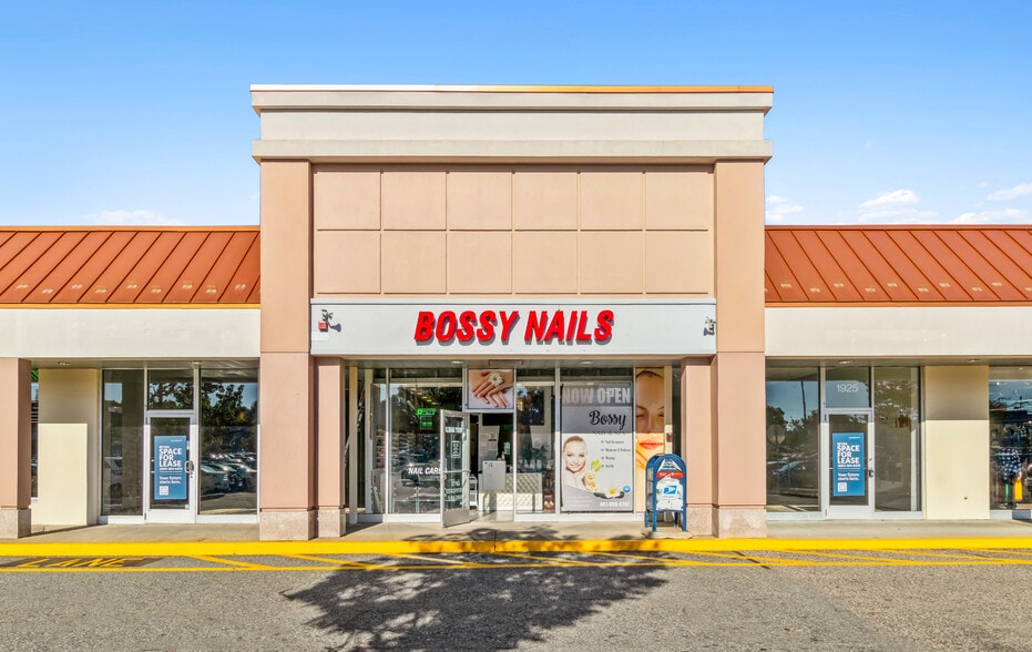 More Photos Of 1925 Pawtucket Ave, East Providence Unknown For Lease