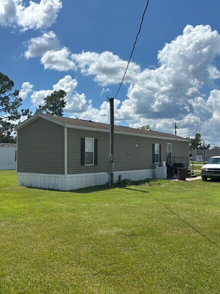 More Photos Of 7322 Highway 122 E, Ray City Manufactured Housing Mobile Home Park For Sale