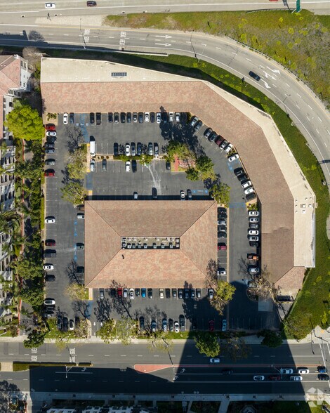 More Photos Of 1111 W Town and Country Rd, Orange Office For Lease
