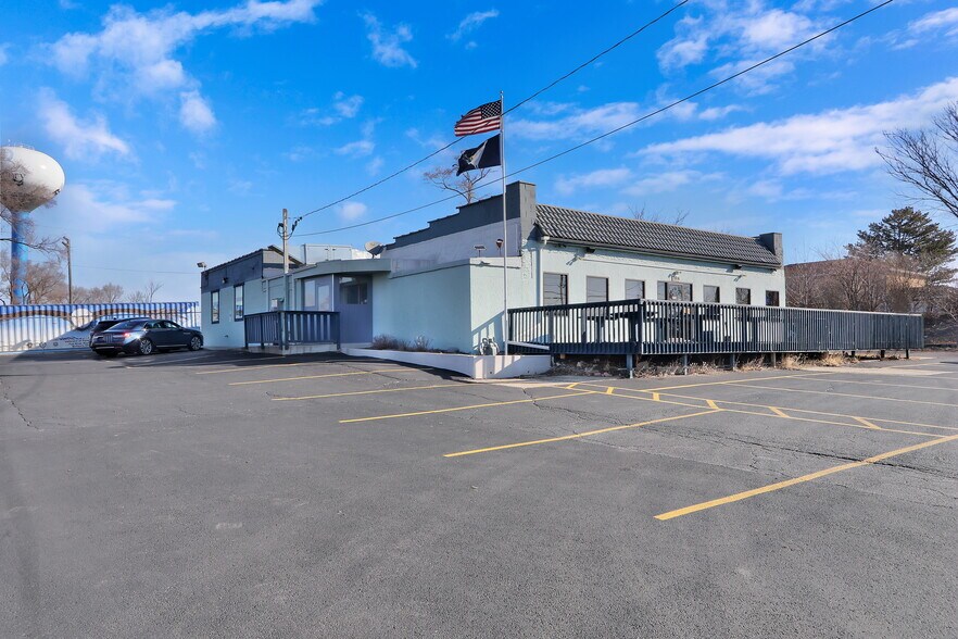 More Photos Of 2816 Route 120, Mchenry Restaurant For Sale