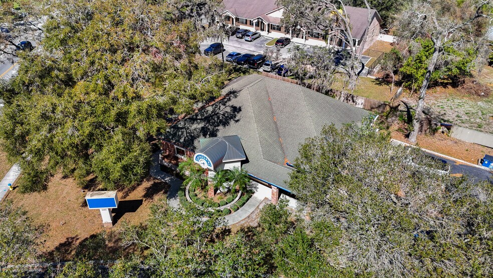 More Photos Of 3203 Lithia Pinecrest Rd, Valrico Medical For Sale